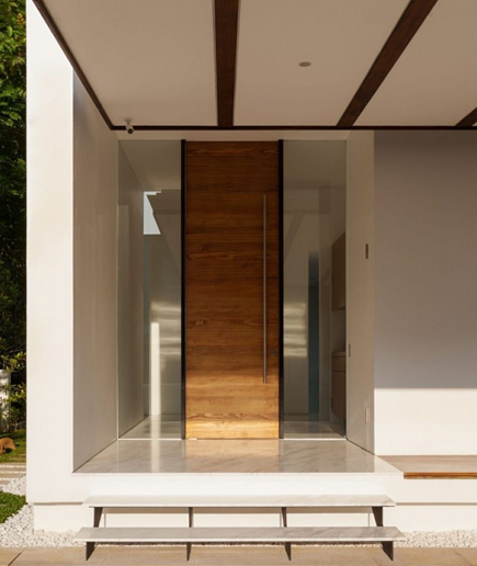 Fotos de puertas y ventanas de madera para fachadas y casas minimalistas