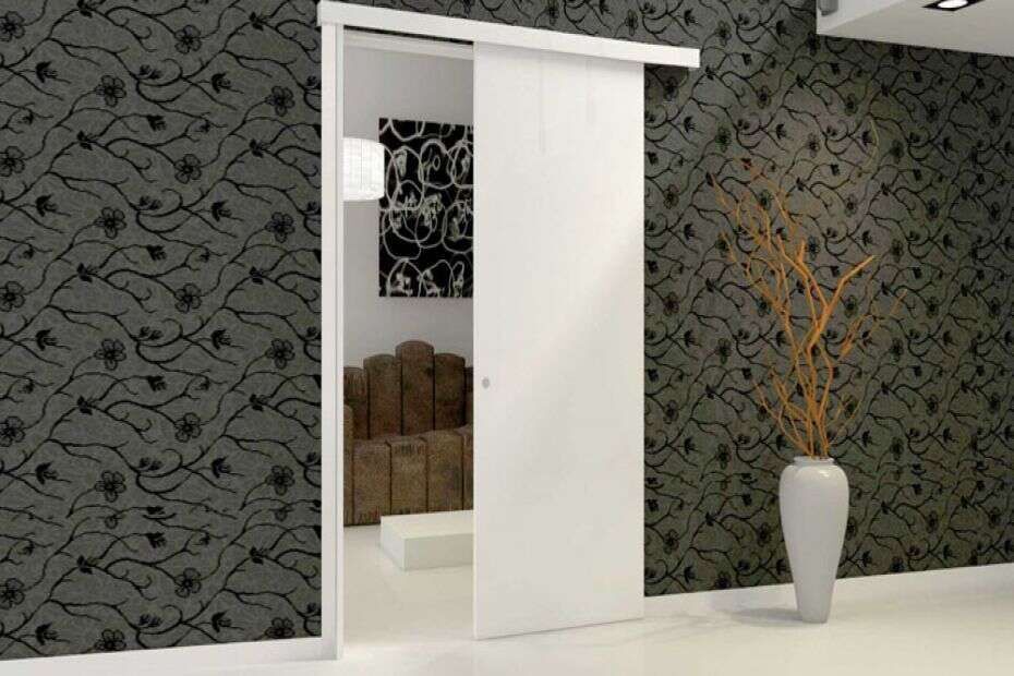 Casas con puertas blancas