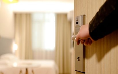 Domótica y Seguridad para Puertas de Entrada