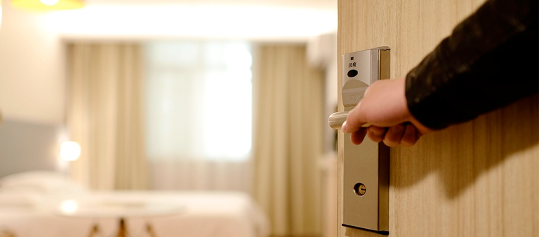 Domótica y Seguridad para Puertas de Entrada