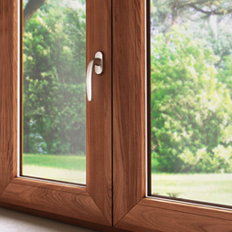 Ventanas de Madera De Colores y Acabados