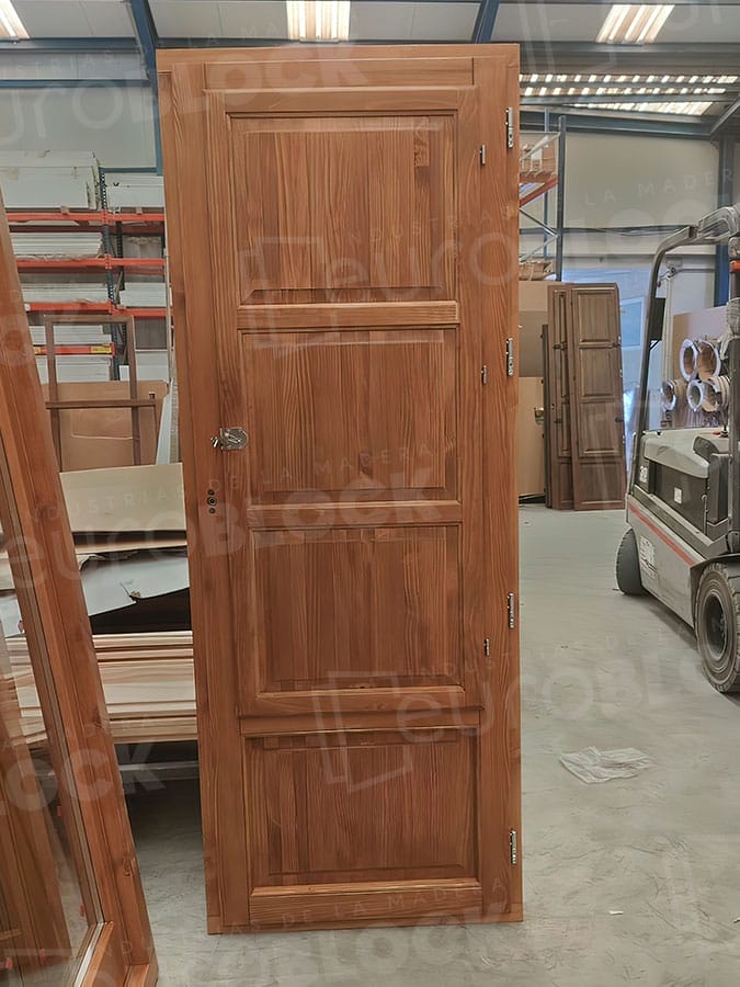 Foto Balcones de Madera Lacados Blancos cliente 9