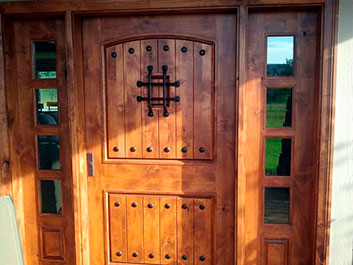 Puertas de exterior de madera maciza