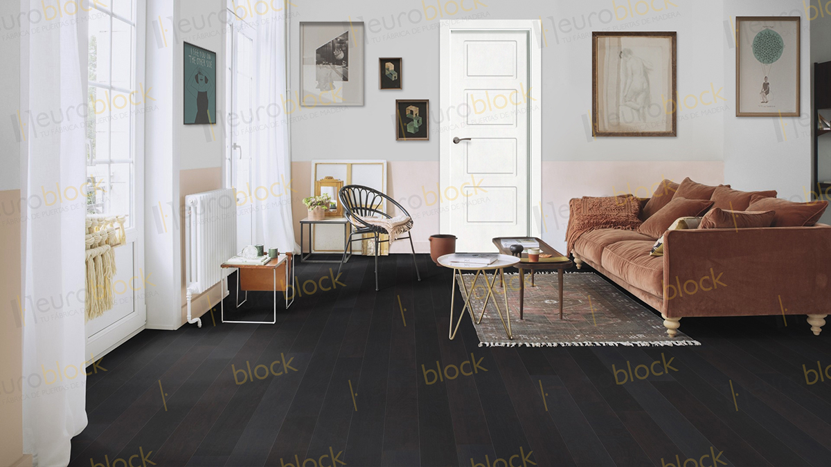 Suelo parquet oscuro Roble Wengue Seda con puertas lacadas blancas PL-216