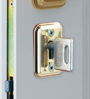 Cerradura metálica para puertas plegables
