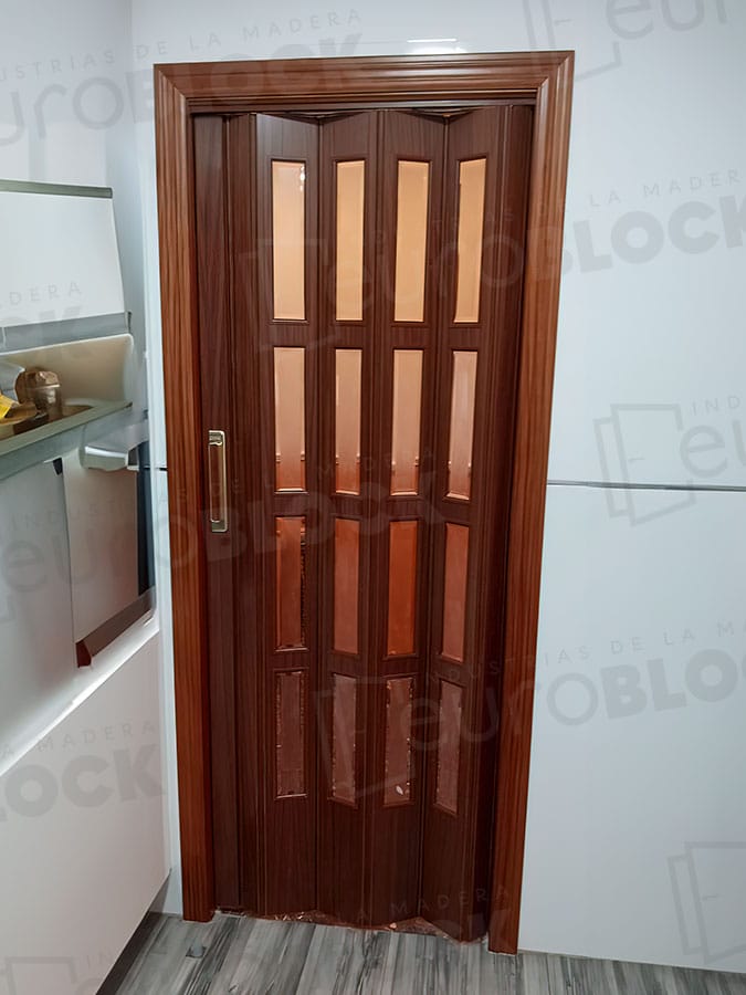 Puerta Plegable PVC Niza Alto 245 cm.