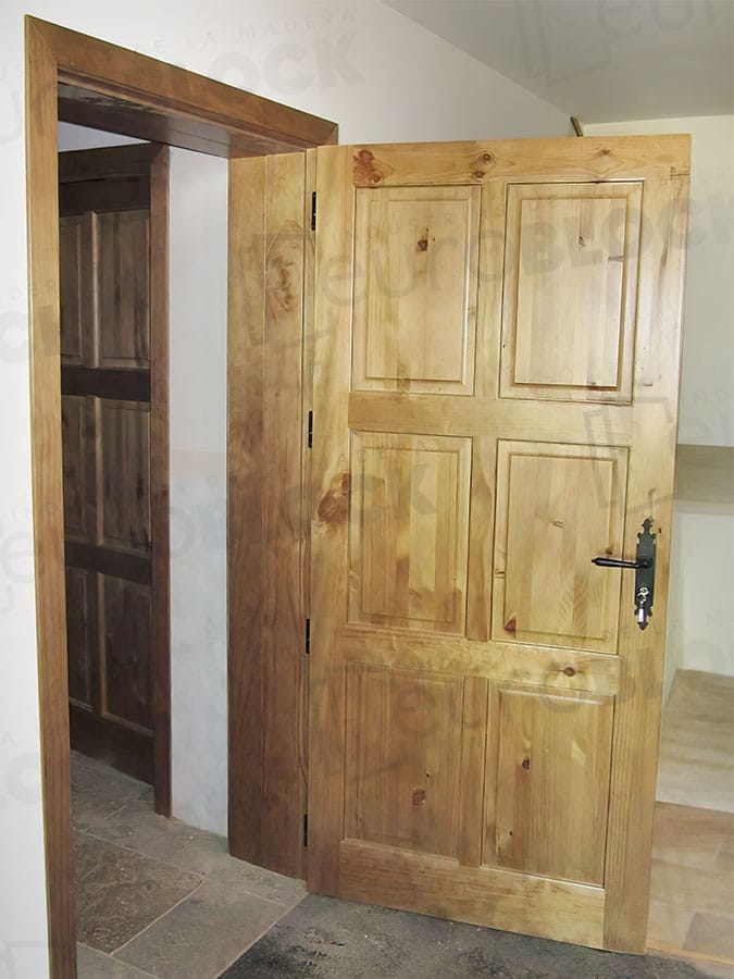 Puerta Block Rústica de Madera Bravo