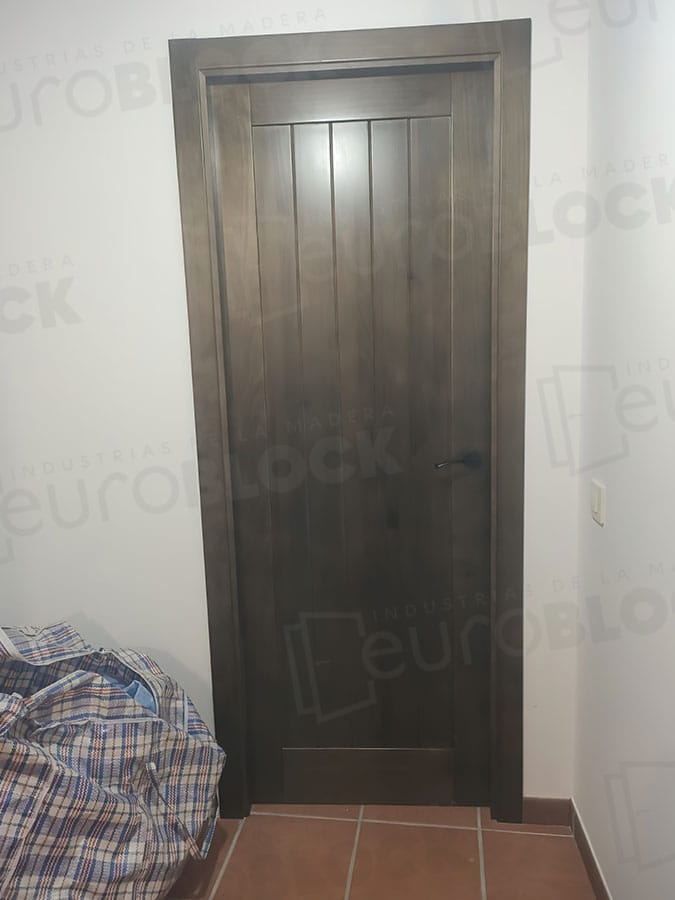 Puerta Block Rústica de Madera GR005 Teñida