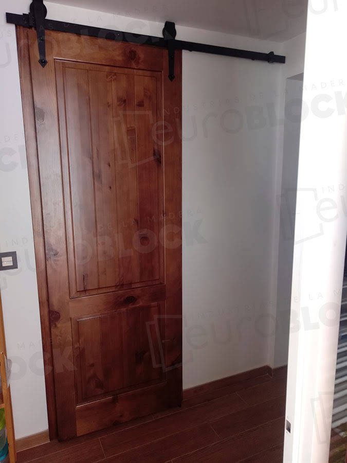Puerta Block Rústica de Madera Heraldo