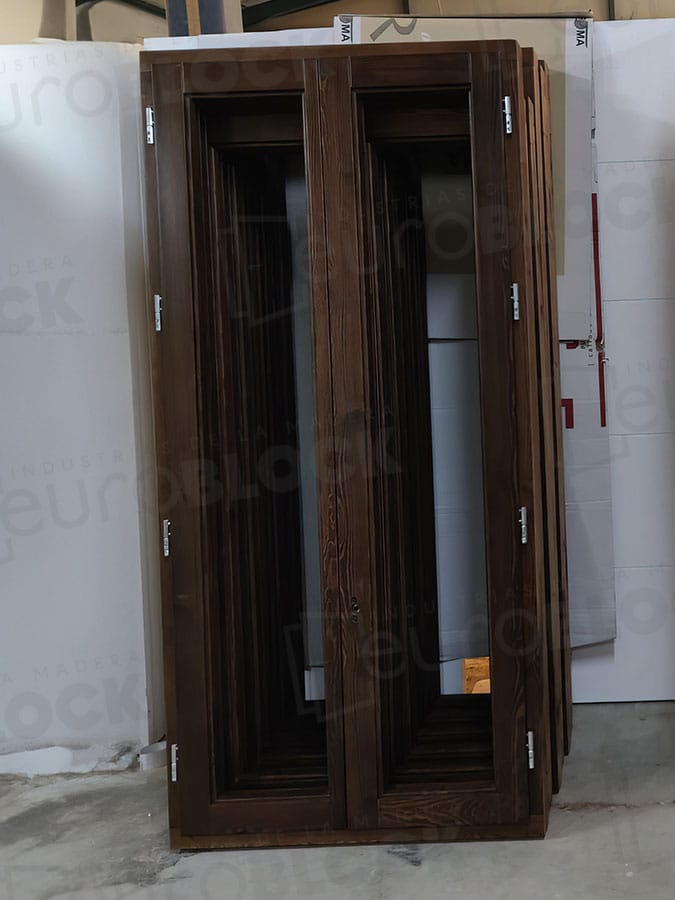 Balconera Europea Otras Medidas de Madera Maciza de Pino V2 Teñida (Cristal Transparente Incluido)