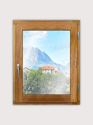 Ventana Europea de Madera Maciza de Iroko V1 Barniz (Cristal Transparente Incluido)
