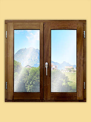 Ventana Europea de Madera Maciza de Iroko V2 Teñida (Cristal Transparente Incluido)